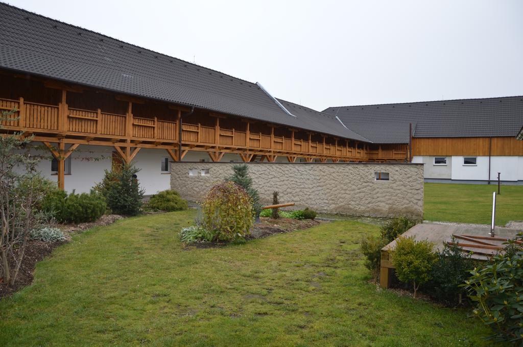 Statek 3 - Wellness & Spa Hotel Hluboká nad Vltavou Exterior photo